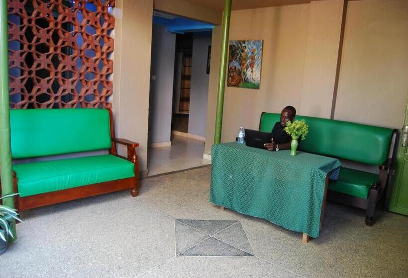 3 Bedroom Apartment, Comfort Hotel Entebbe