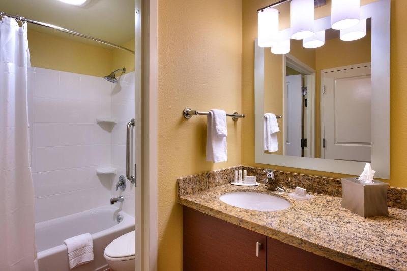 Люкс Кровать Кинг, Towneplace Suites By Marriott Dickinson