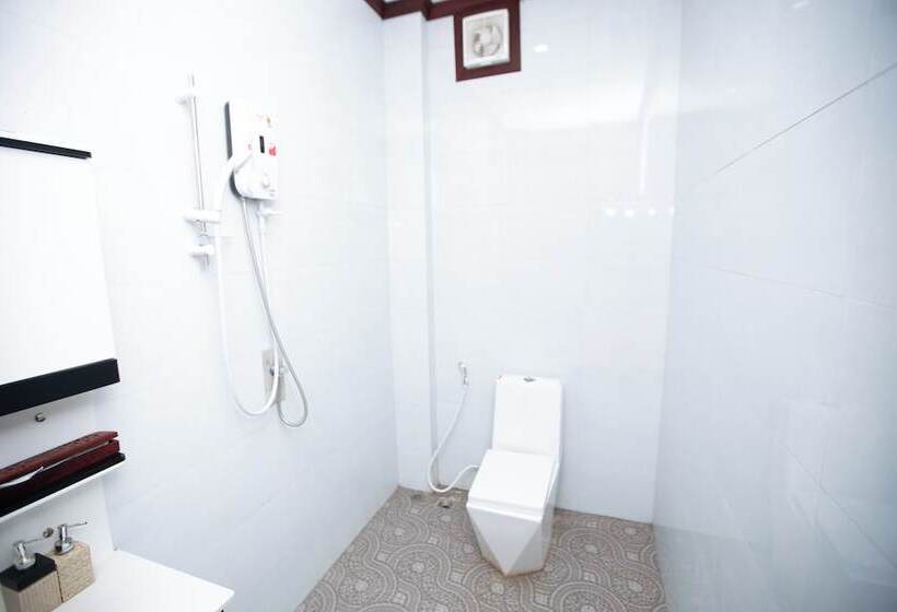 디럭스 트리플 룸, Vientiane Ruby Riverside