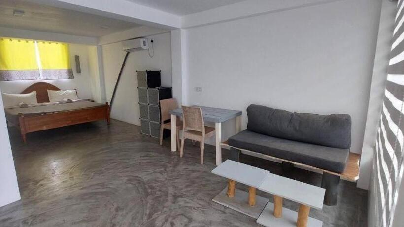 آپارتمان 1 خوابه, Nava B&b