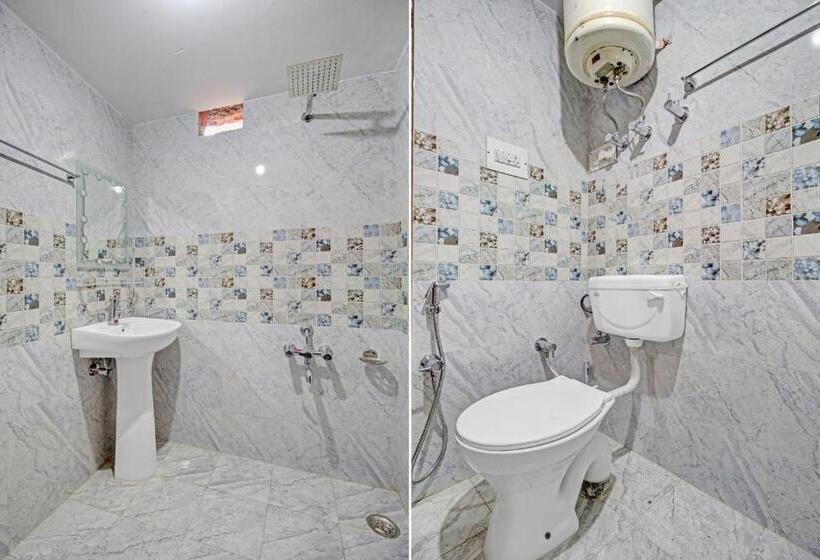 اتاق استاندارد, Oyo Flagship 81121  Farhad