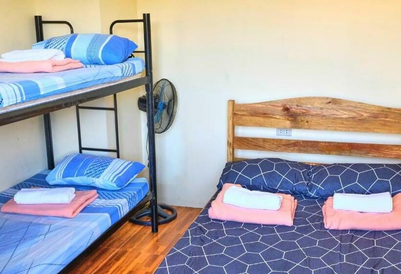 اتاق استاندارد چهارنفره با بالکن, Zukiya Residences Baguio