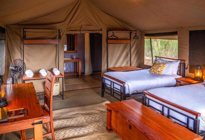 اتاق استاندارد با چشم‌انداز کوهستان, Tulia Amboseli Safari Camp