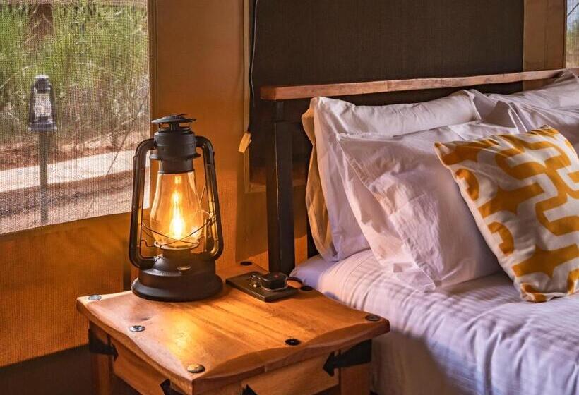 اتاق استاندارد با چشم‌انداز کوهستان, Tulia Amboseli Safari Camp