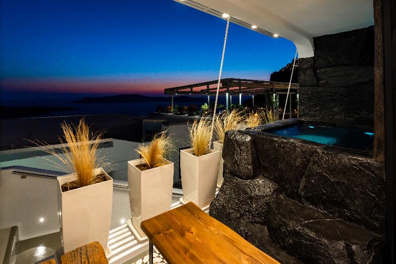 Deluxe Suite Sea View, Day Dream Luxury Suites