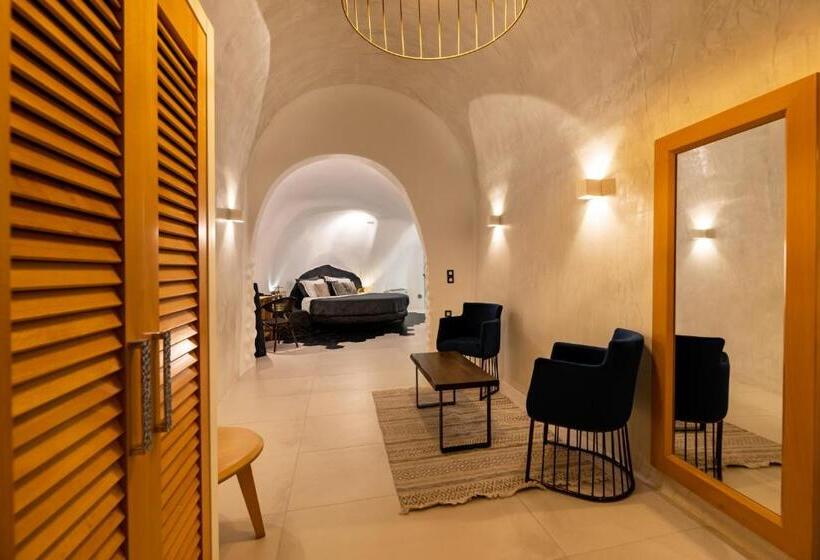 سوئیت با وان آب گرم, Day Dream Luxury Suites