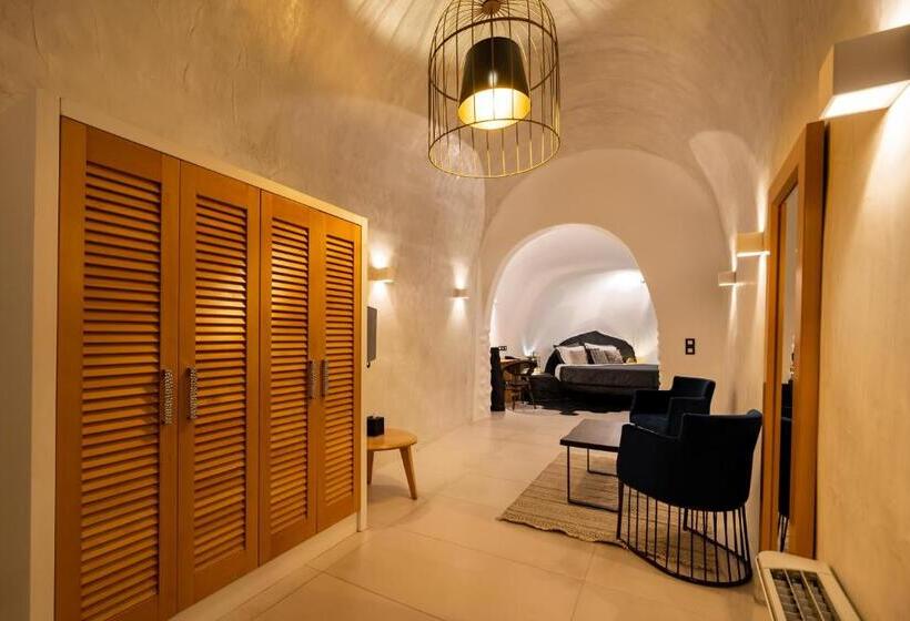 سوئیت با وان آب گرم, Day Dream Luxury Suites