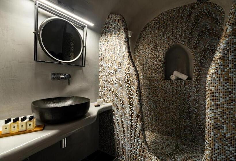 سوئیت با وان آب گرم, Day Dream Luxury Suites