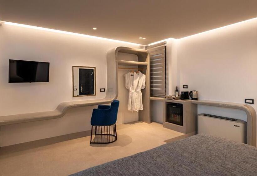 Deluxe Suite Sea View, Day Dream Luxury Suites