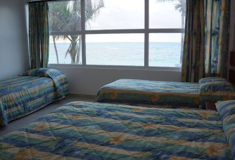 Семейный Номер Вид на Море, Portobelo Beach