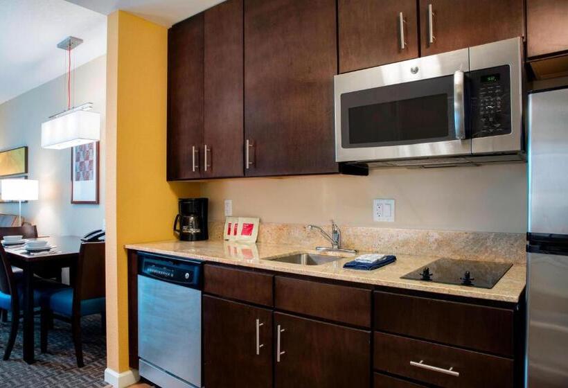 Люкс, Towneplace Suites Orlando At Flamingo Crossings® Town Center/western Entrance