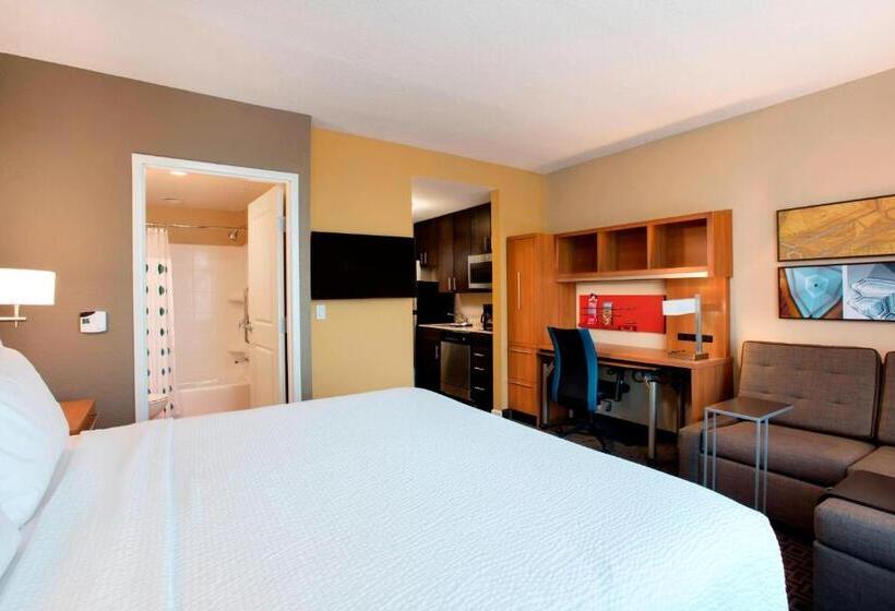 Люкс Кровать Кинг, Towneplace Suites Orlando At Flamingo Crossings® Town Center/western Entrance