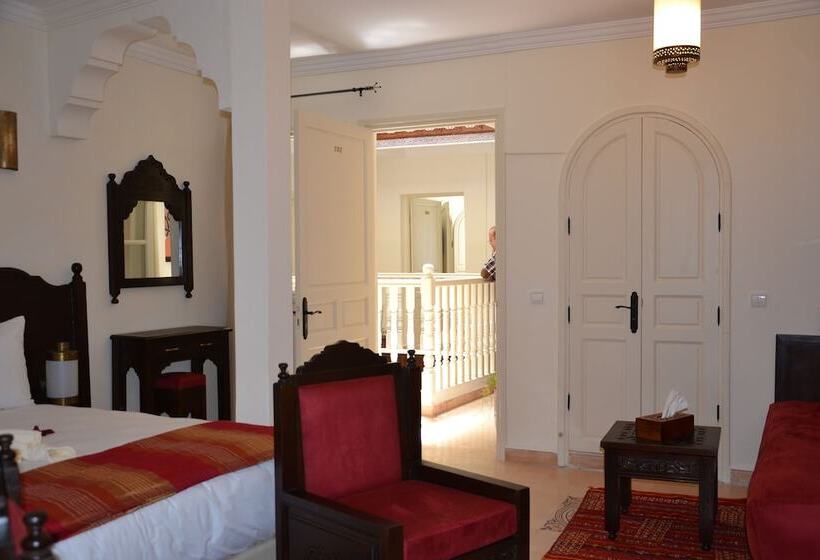 Полулюкс, Riad Ben Atar