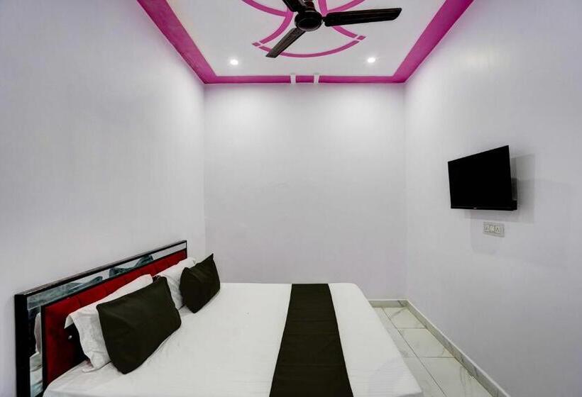 Трехместный Номер Классика, Collection O Hotel Golden Moon