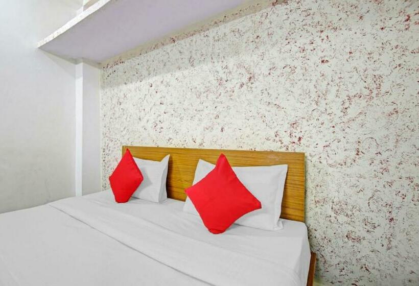 اتاق کلاسیک سه تخته, Flagship Hotel Royal 18