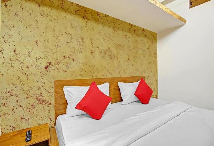 اتاق کلاسیک سه تخته, Flagship Hotel Royal 18