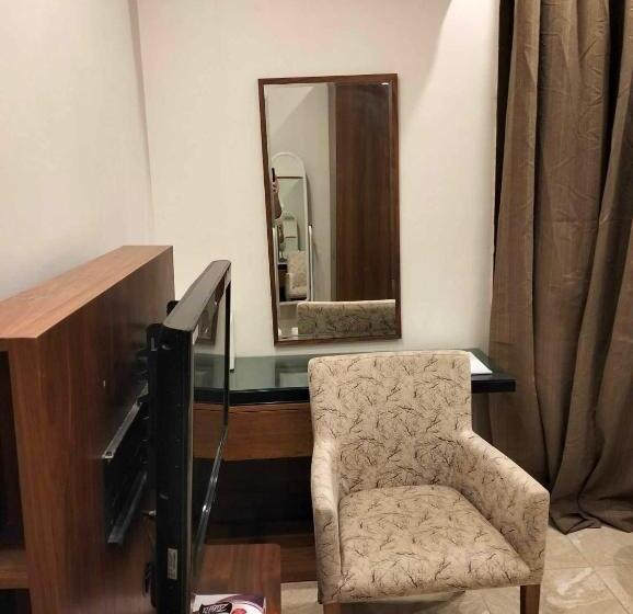 اتاق لوکس یک تخته, Roz Al Jawhara