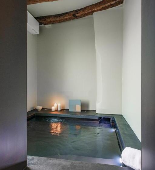 디럭스 룸 바다 전망, Molo Suites
