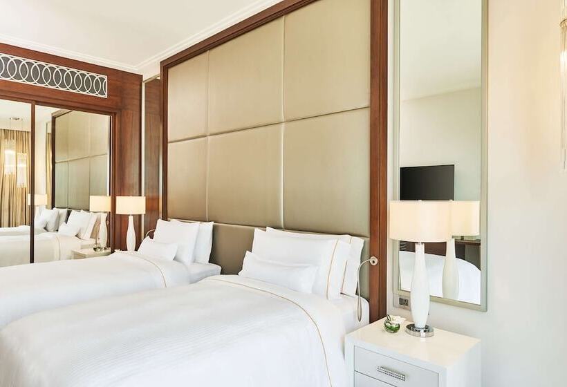 اتاق اجرایی, Hilton Dubai Al Habtoor City