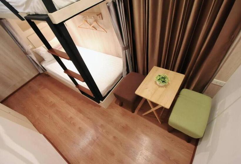 Bed in Shared Room with Shared Bathroom, Silom Forest Exclusive Residence