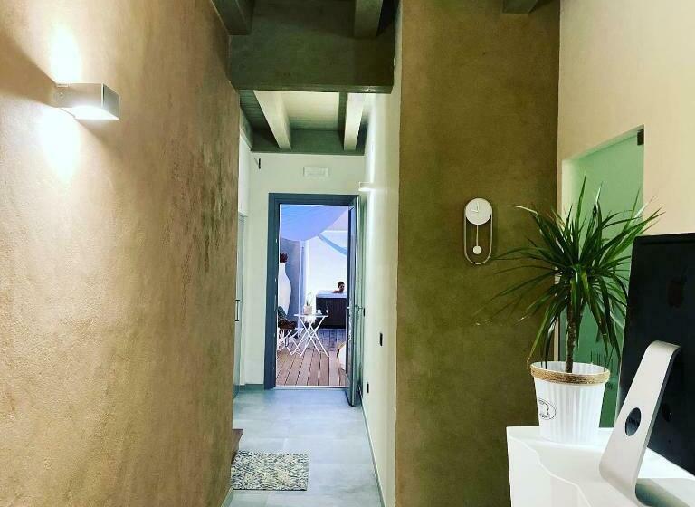 Номер Стандарт Кровать Кинг Адаптированный для Инвалидов, Luvias Spa