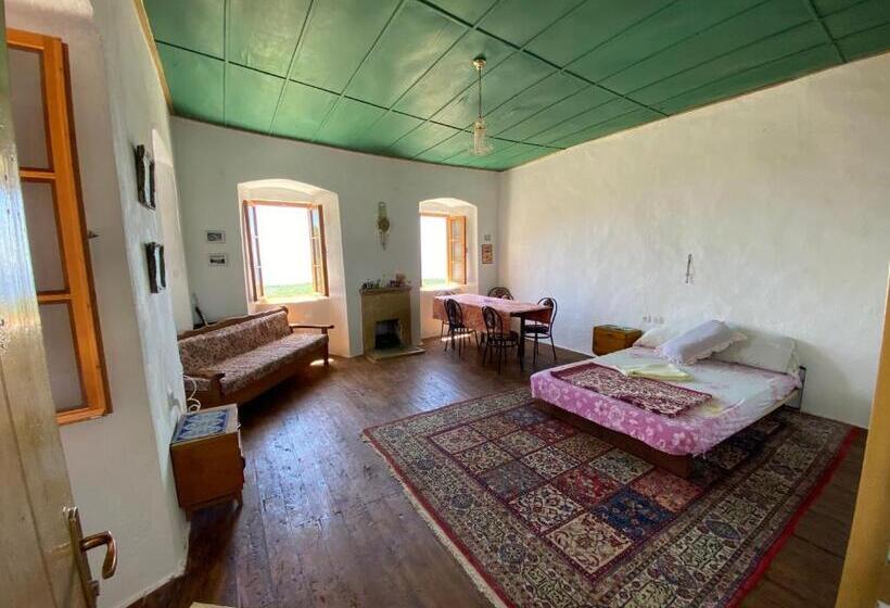 اتاق لوکس با چشم‌انداز دریا, Shotgun Hostel & Guesthouse