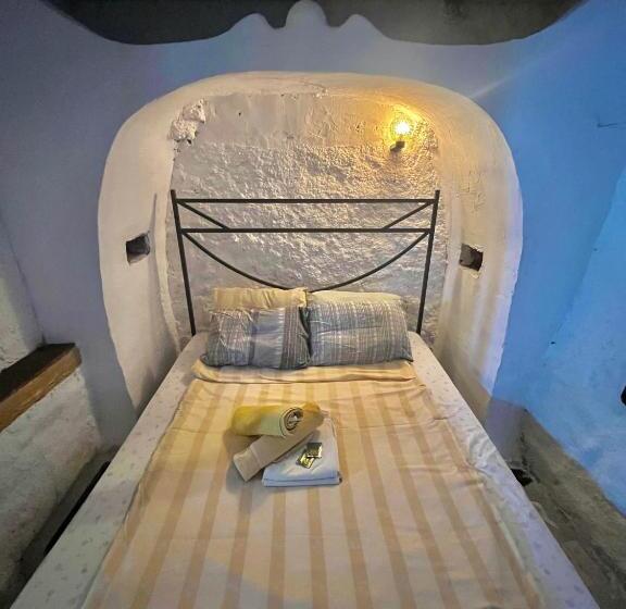 اتاق لوکس, Shotgun Hostel & Guesthouse
