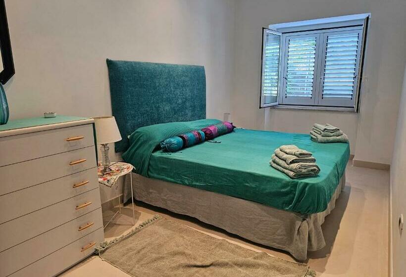 آپارتمان 1 خوابه با چشم‌انداز دریا, Villa Elvira Hollywood Apartment