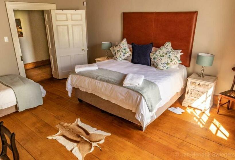 Дом 3 Спальни, Colonial Karoo Guesthouse