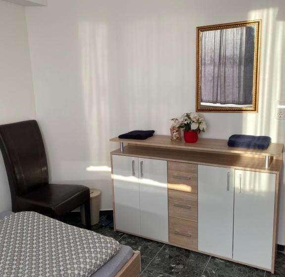 Номер Стандарт Совместная Ванная, Messe Zimmer Hannover Pattensen
