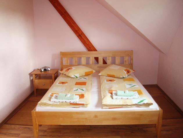 اتاق استاندارد, Sanders Motel