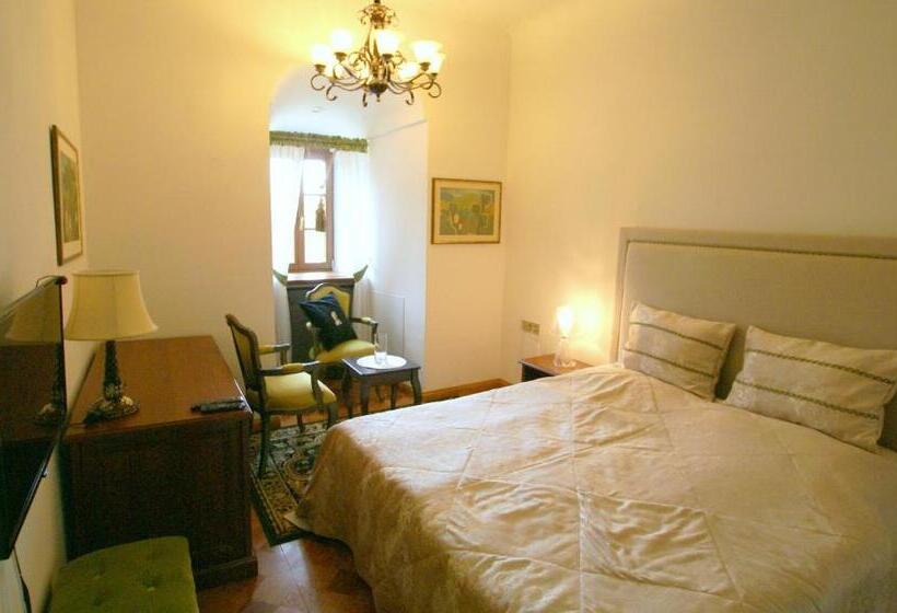 Номер Стандарт, Theresia Chateau   Bernolákovo