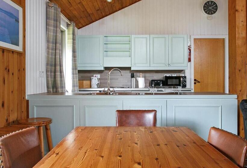 Дом 3 Спальни, Lochearnhead Loch Side