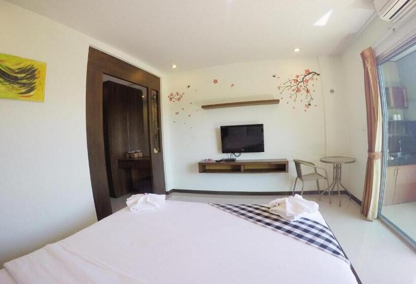 اتاق لوکس با تخت بزرگ, Benjamas Place