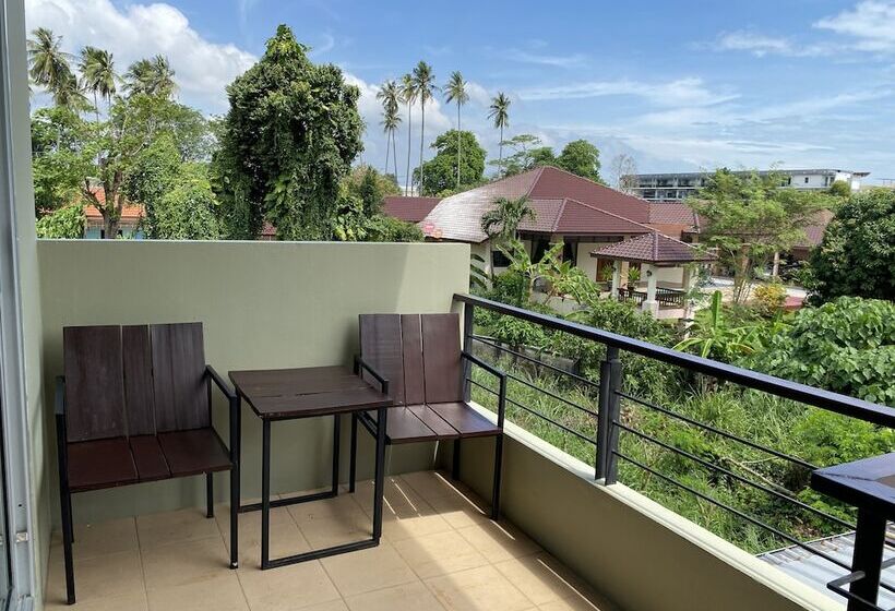 اتاق لوکس, Benjamas Place