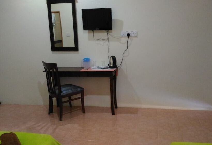 Standard Room, Tok Man Inn