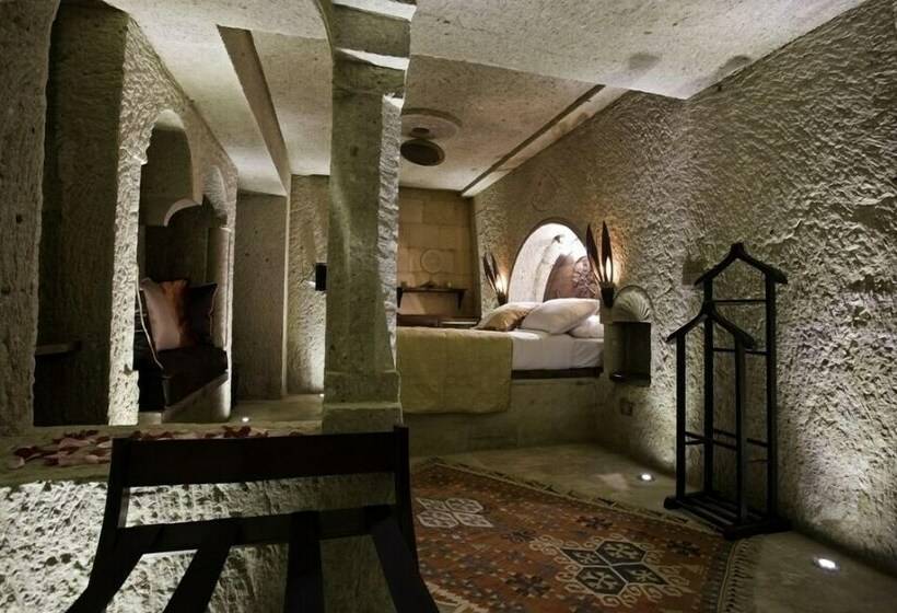 标准间, Best Cave