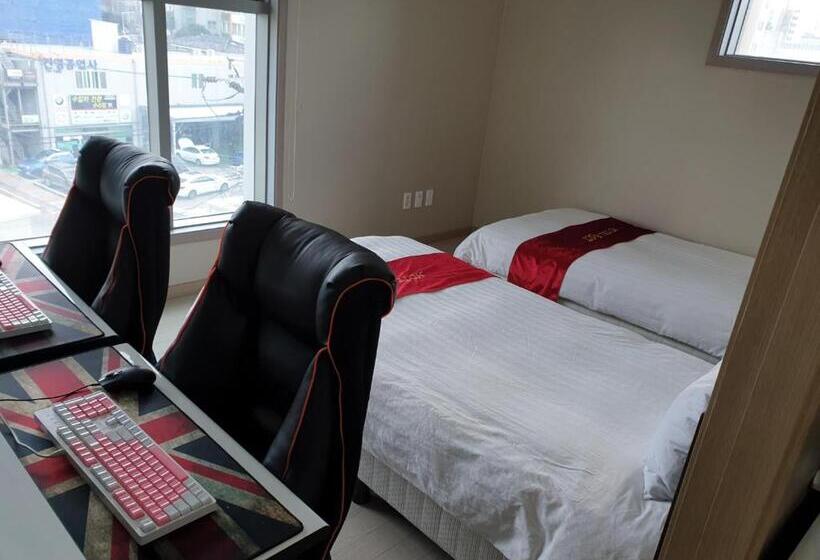 Family Suite, R&t