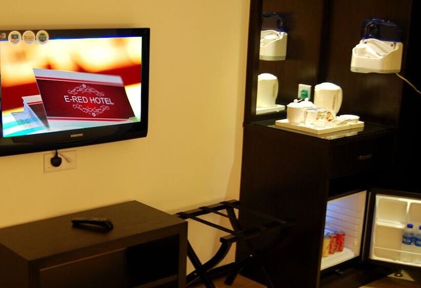 اتاق خانوادگی, Ernes Hotel Bayu Mutiara