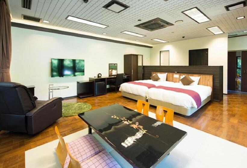 Четырехместный номер Премиум, Livemax Resort Jogasaki Kaigan