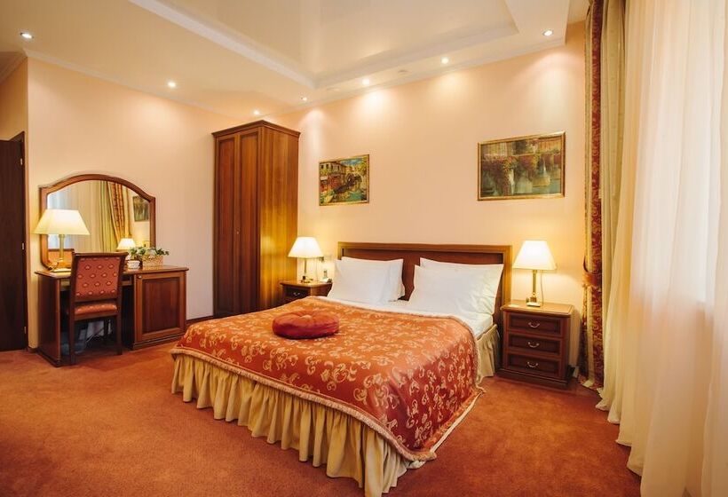 استودیوی استاندارد, Rasstal Spa