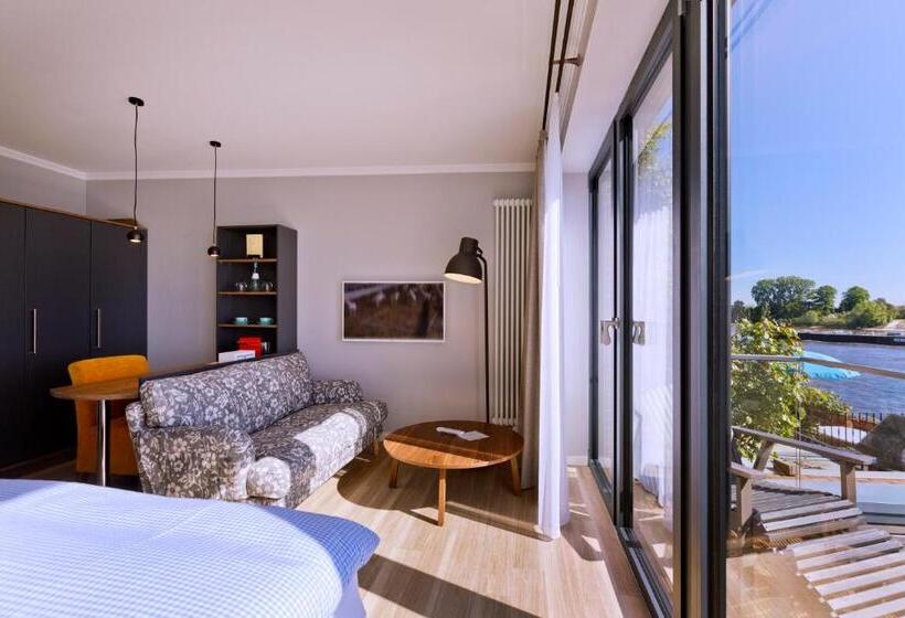 标准间带阳台, Logierhaus Rheintoreins