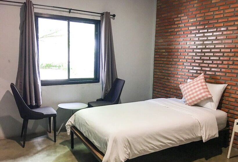 스탠다드 룸, Nokhook House