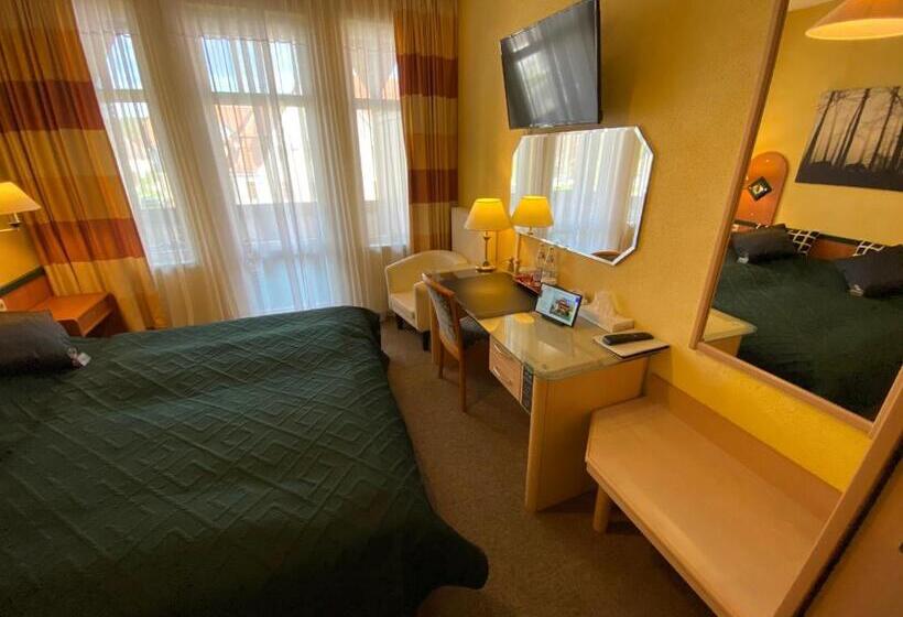 Номер Стандарт, Amadeus Boutique Hotel Deutscher Hof Inn & Suites