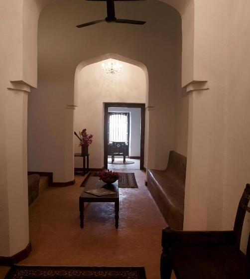 اتاق استاندارد, Hiliki House