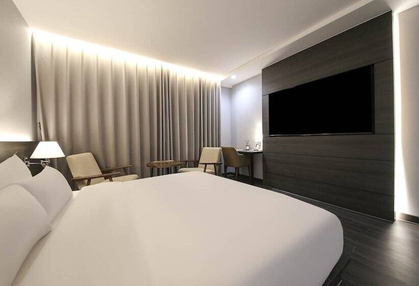 Номер Deluxe, H Avenue Sangmu