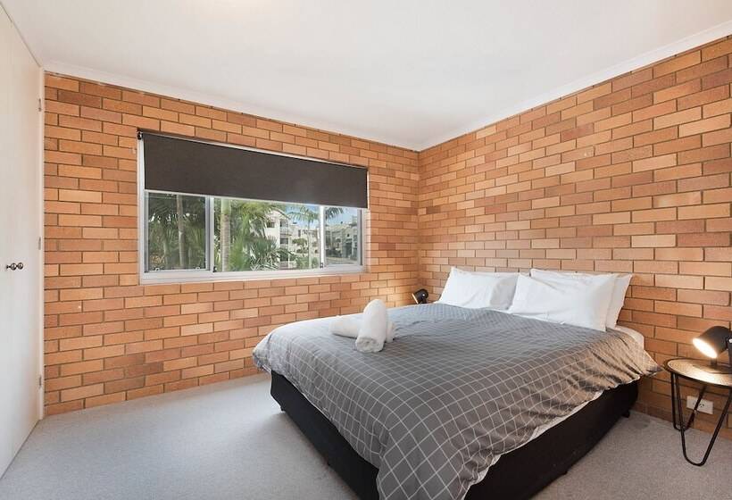 آپارتمان اقتصادی دو خوابه, Joanne Apartments