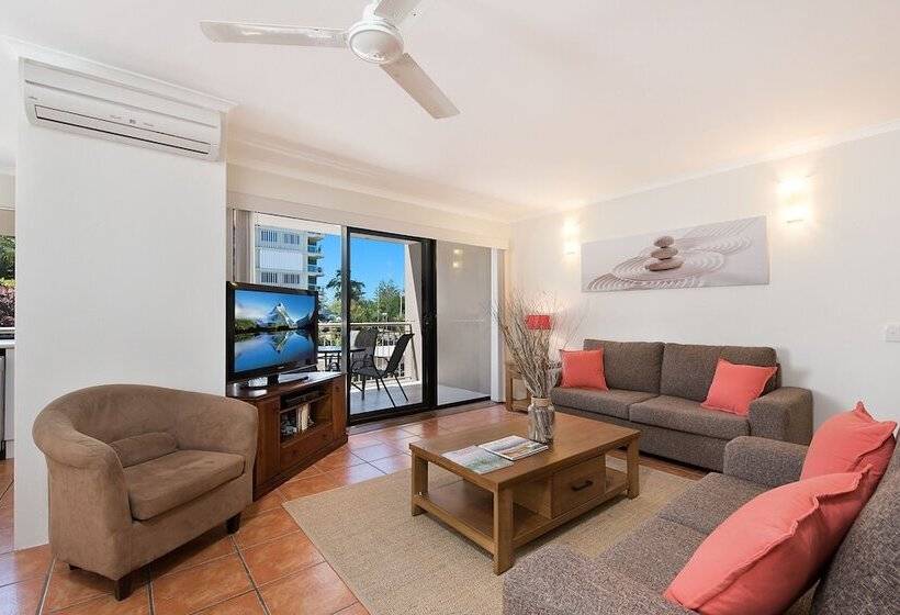 آپارتمان 2 خوابه, Joanne Apartments
