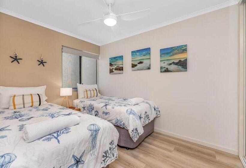 آپارتمان 2 خوابه با چشم‌انداز دریا, Joanne Apartments