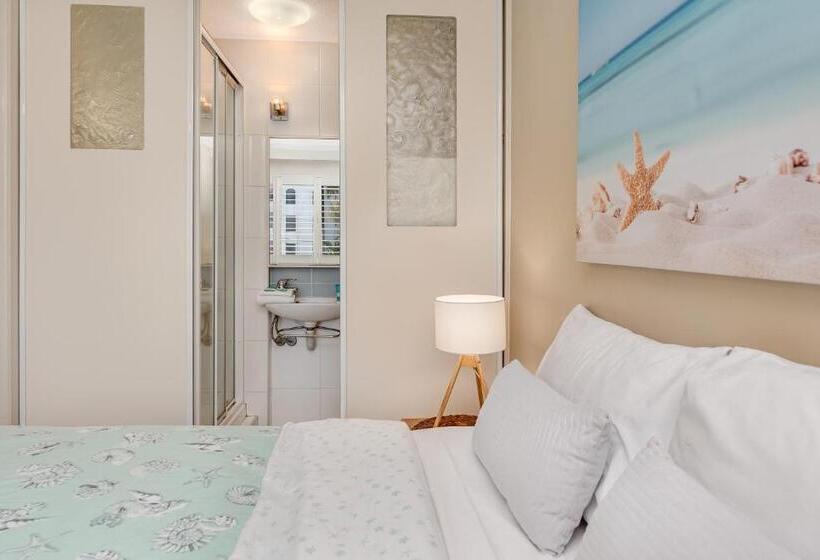 آپارتمان 2 خوابه با چشم‌انداز دریا, Joanne Apartments